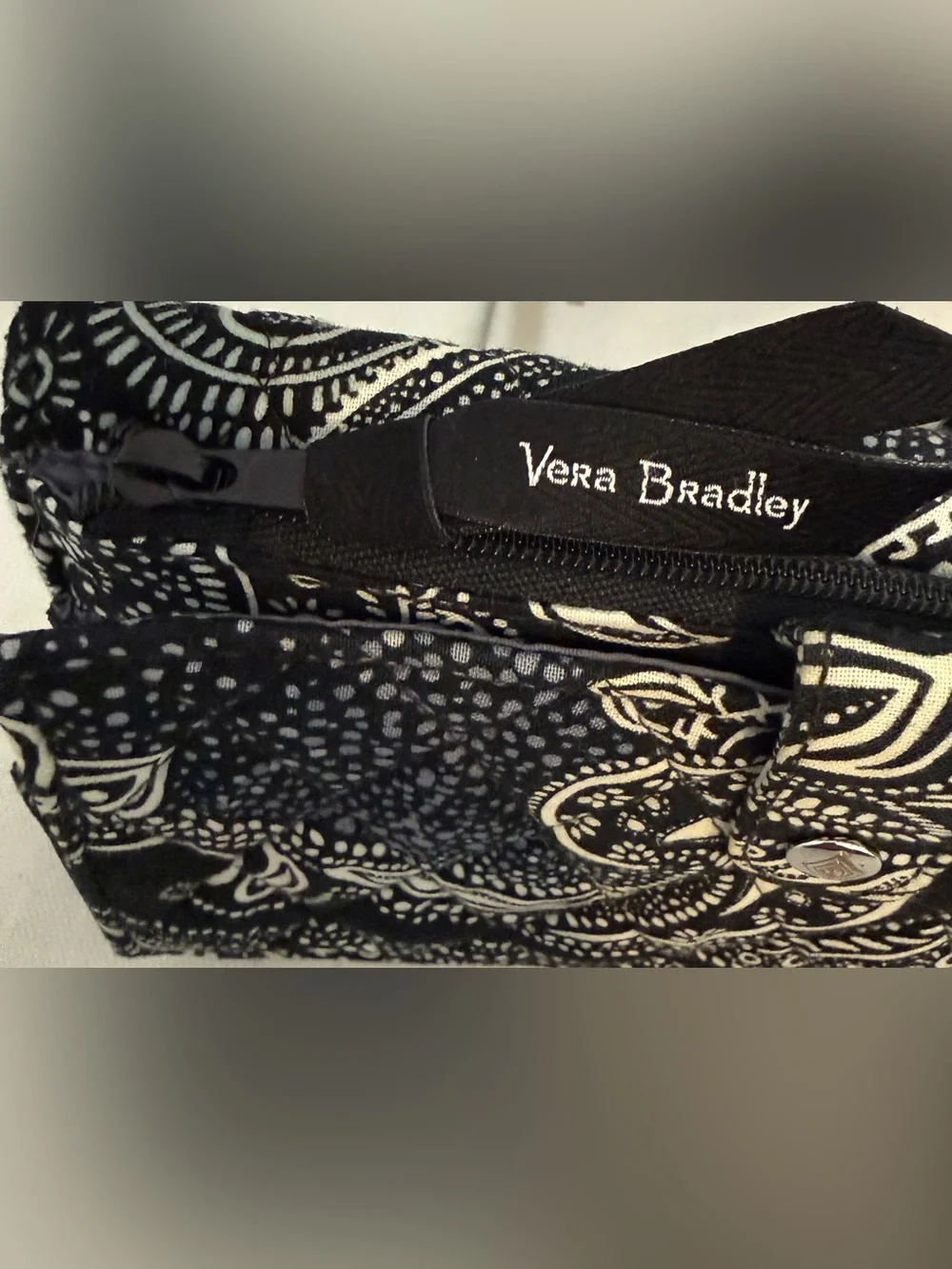 Vera Bradley Stellar Paisley Black White Gray RFID Wallet Wristlet Phone Pocket